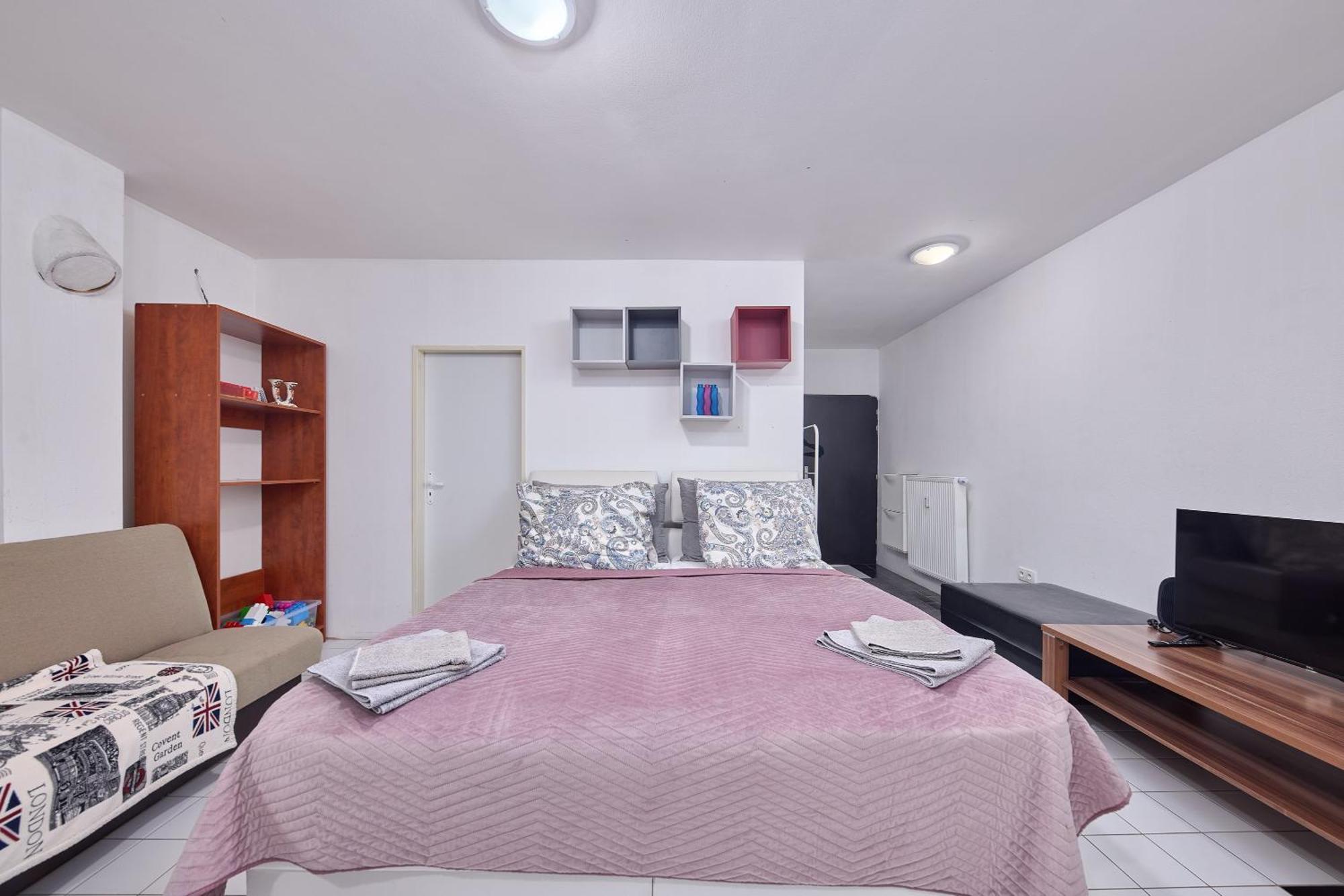 Relax Apartment Bratislava Esterno foto