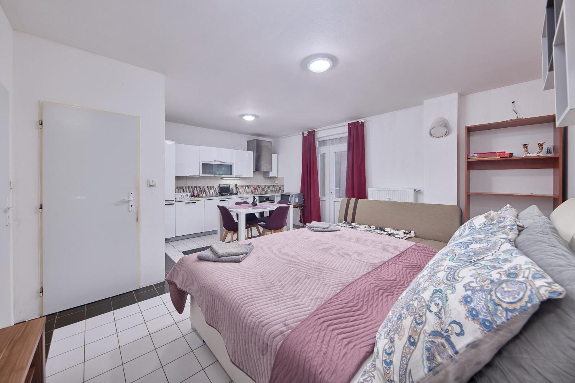 Relax Apartment Bratislava Esterno foto